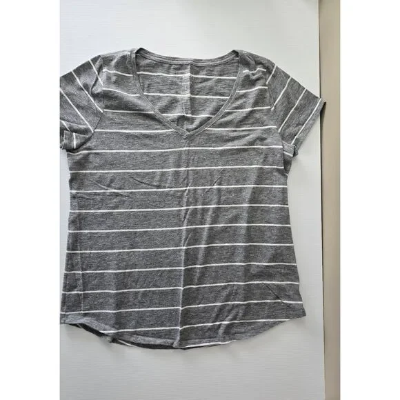 Sonoma Everyday T-Shirt Bundle of Two Sz L - Picture 3 of 5